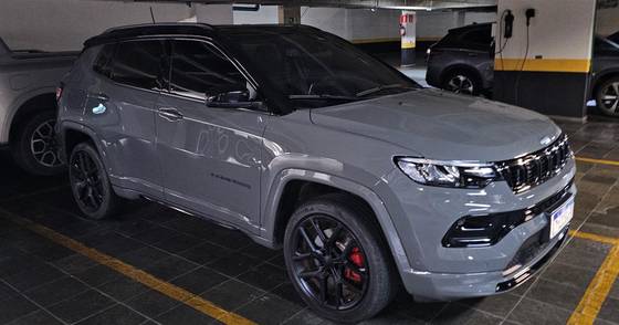 JEEP COMPASS 2.0 HURRICANE 4 TURBO GASOLINA BLACKHAWK AT9